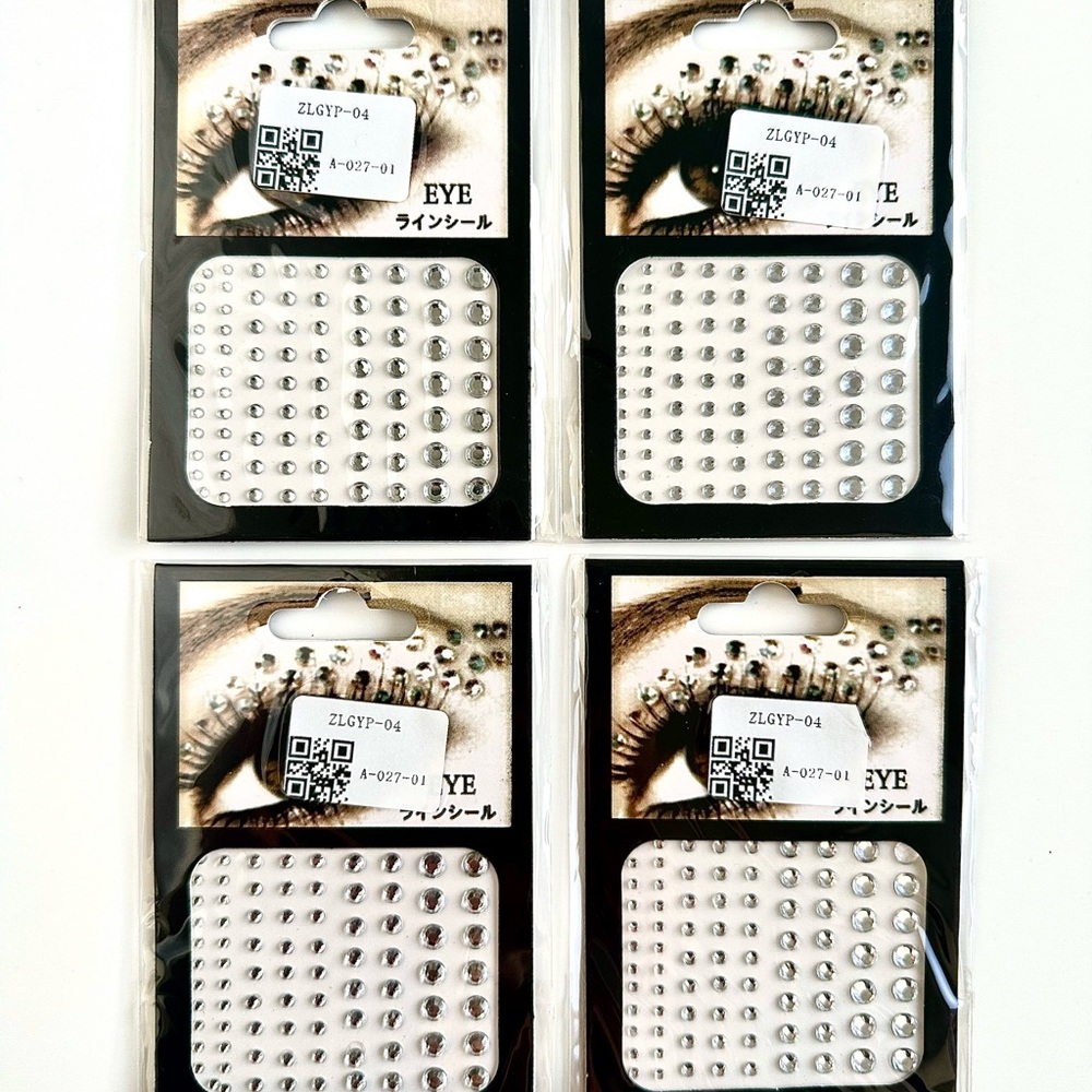 Silver Eye Gems Set of 4